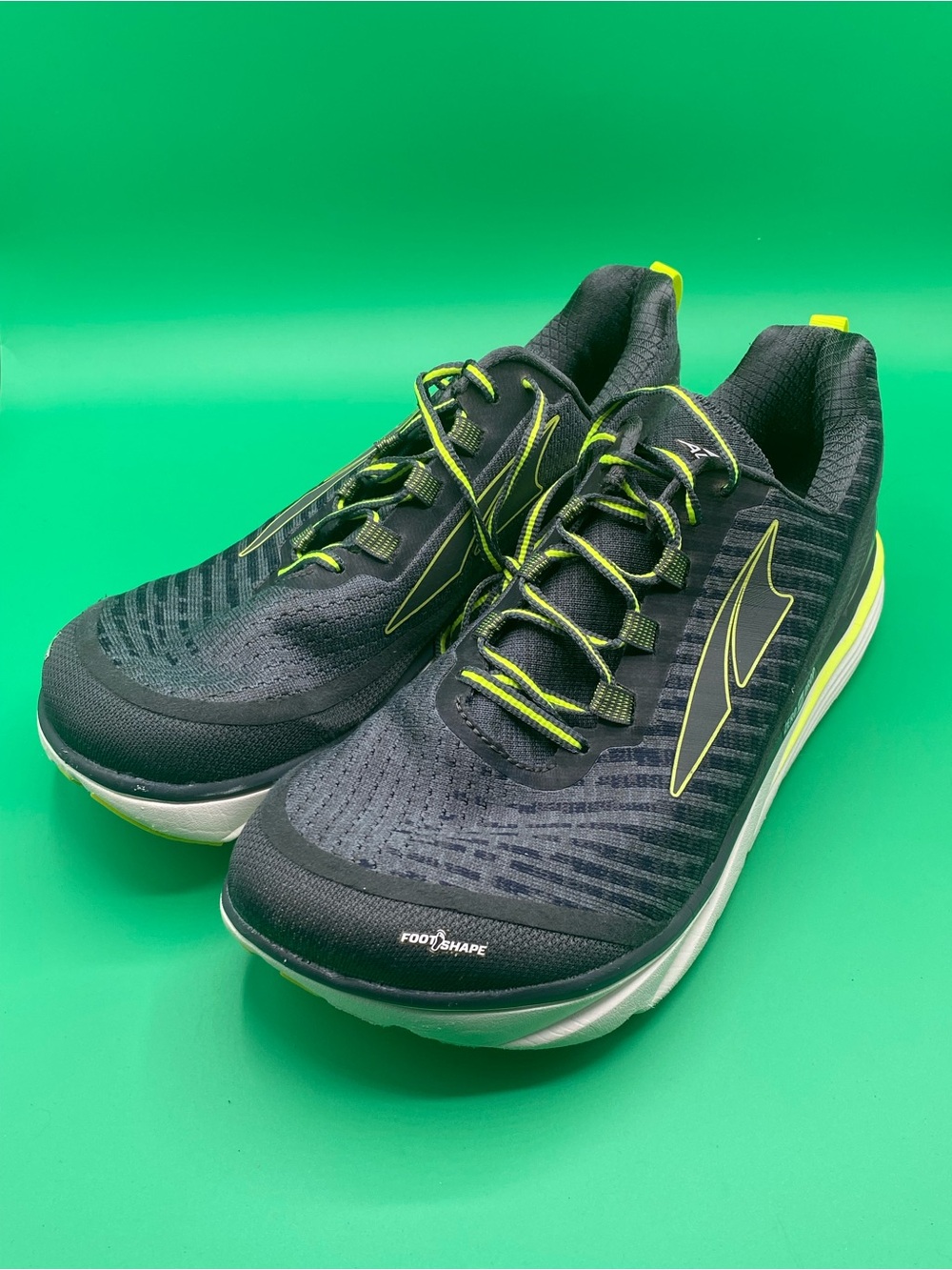 Altra Torin Knit 3.5 Gray and Yellow Athletic Running Shoes - Picture 4 of 4